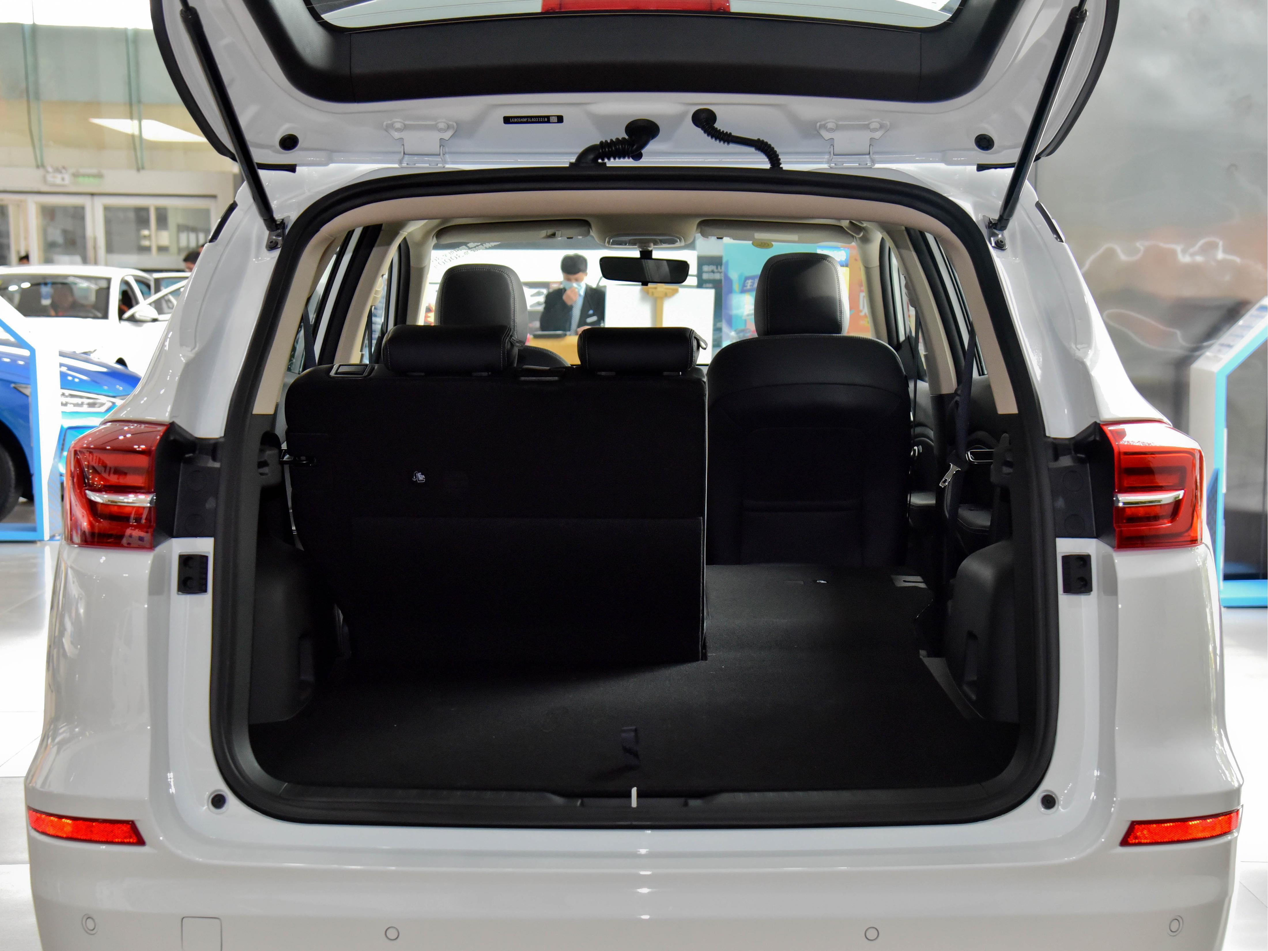 价格实惠的自动挡suv,买自动挡suv十万以下什么车最好