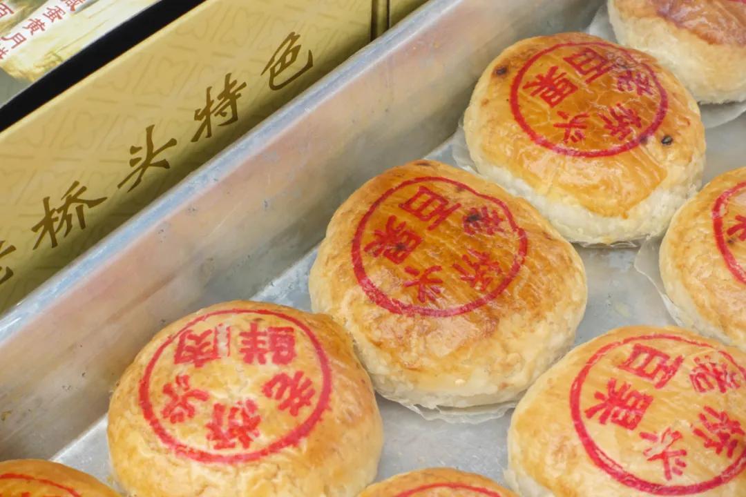 玩骑行和摄影,行走山野乡间赏田园风光