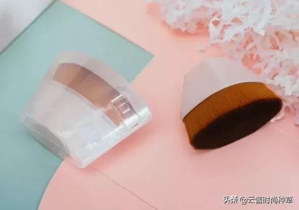 裸妆粉底刷推荐,好用无痕粉底刷推荐测评