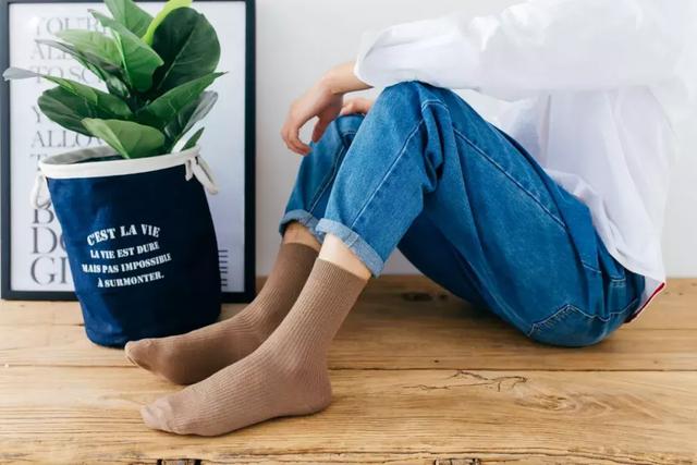 鍗疯¥鑴氶湶琚滆鏁欏,绉嬪啲鍗疯¥鑵块湶鑴氳笣