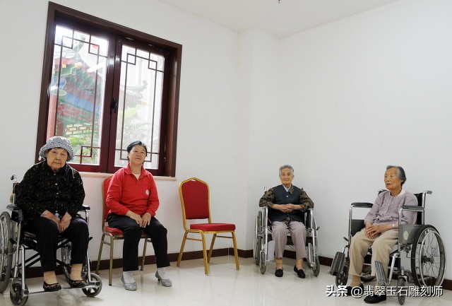 为了三百块钱，我很后悔骗了广州撑伞小姐姐