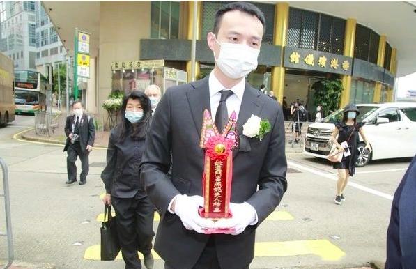 霍启文谈香港房价,霍启刚霍启文的关系好吗