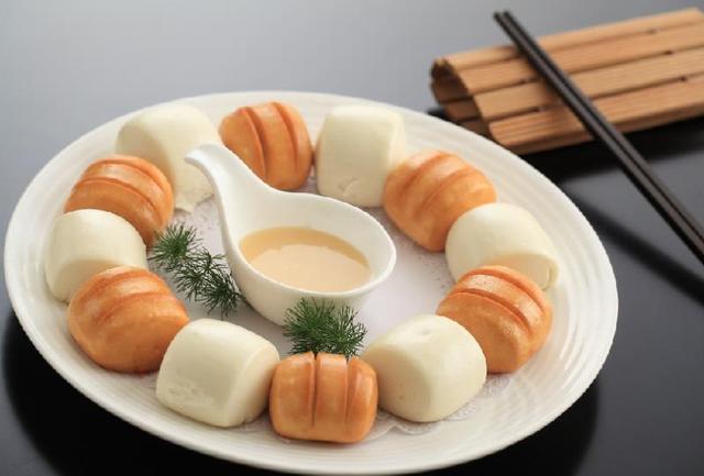 牛奶和面做馒头怎么做,用牛奶做的馒头松软好吃