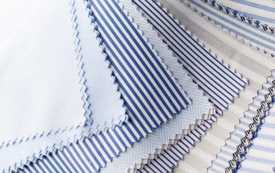 简单的衬衫穿出不同的潮流感来,衬衫怎么穿才能既时尚又舒服