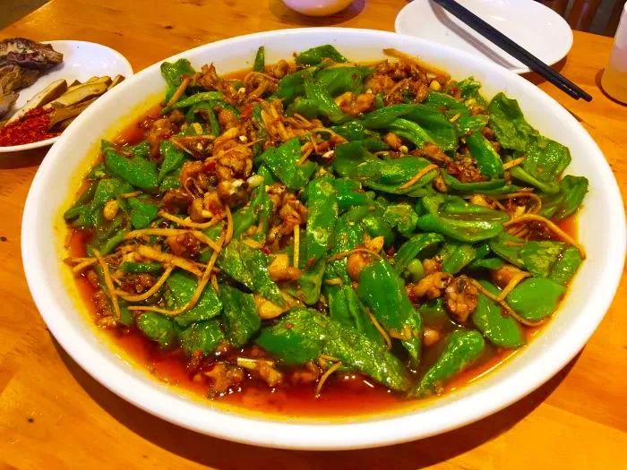 重庆各个区域好耍好吃的推荐,重庆哪有好吃好玩的地方