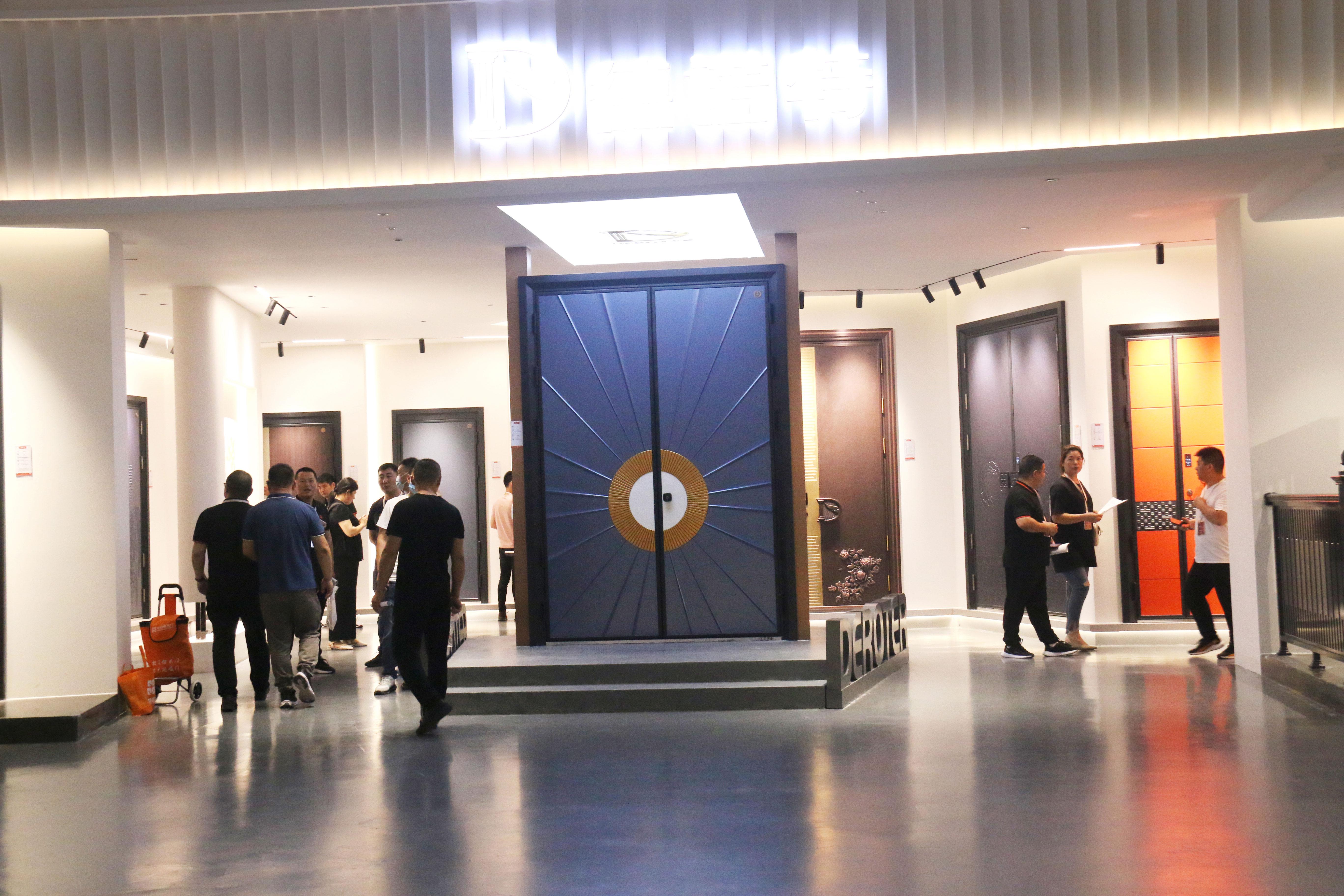 耀出·新境界！万嘉集团新品发布会，以远见启新篇