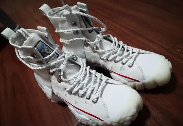 可撕鞋面＋反光鞋带，国货之光带来鼠年“鼠咬天开”！