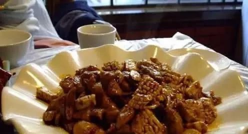 武汉必胜客门店,必胜客武汉总店是哪一家