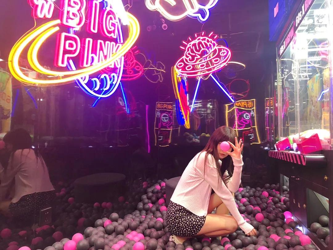 米奇、轻松熊、皮卡丘...西安正版娃娃机店！抓到就是赚