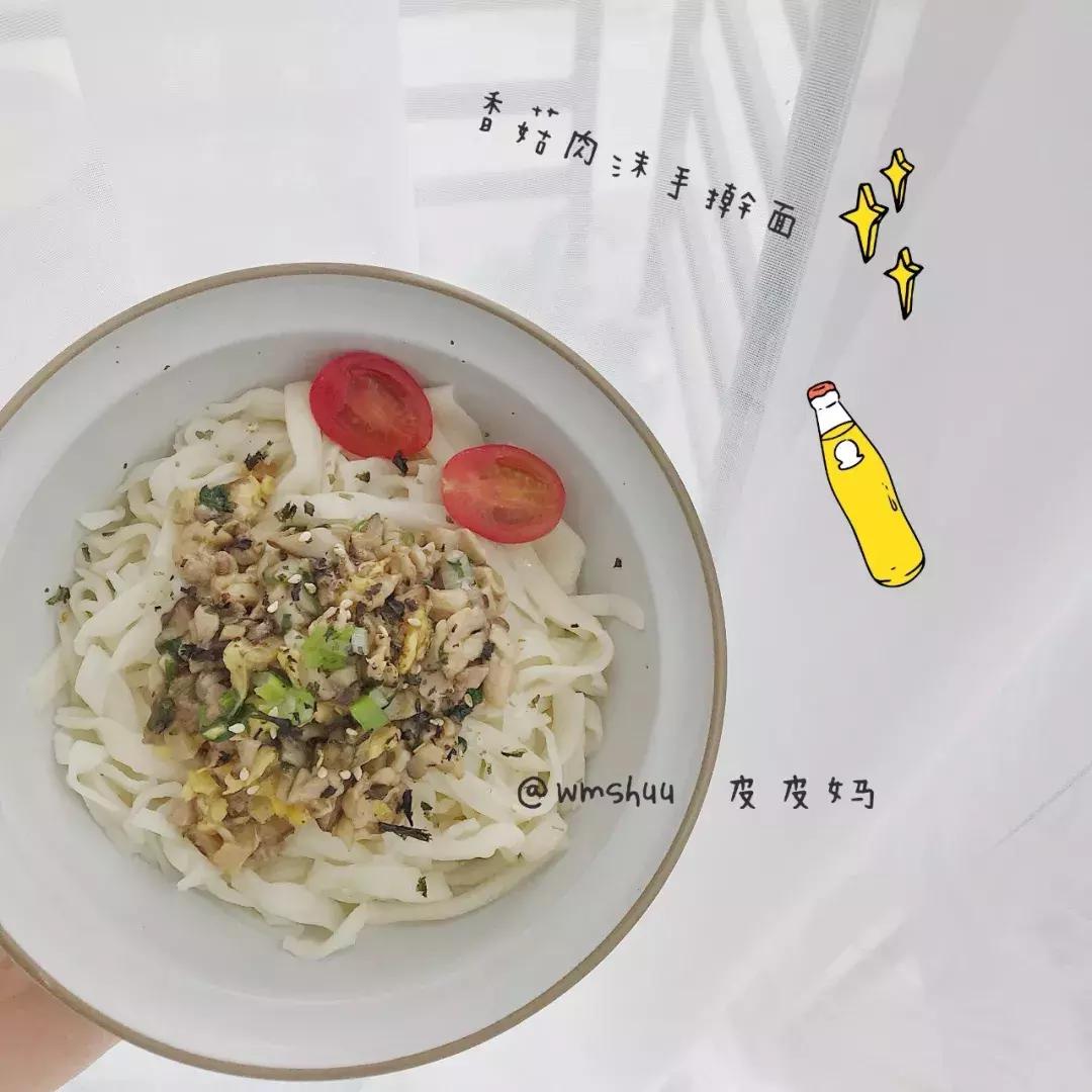 宝宝吃什么辅食都干呕怎么回事,宝宝吃辅食就干呕