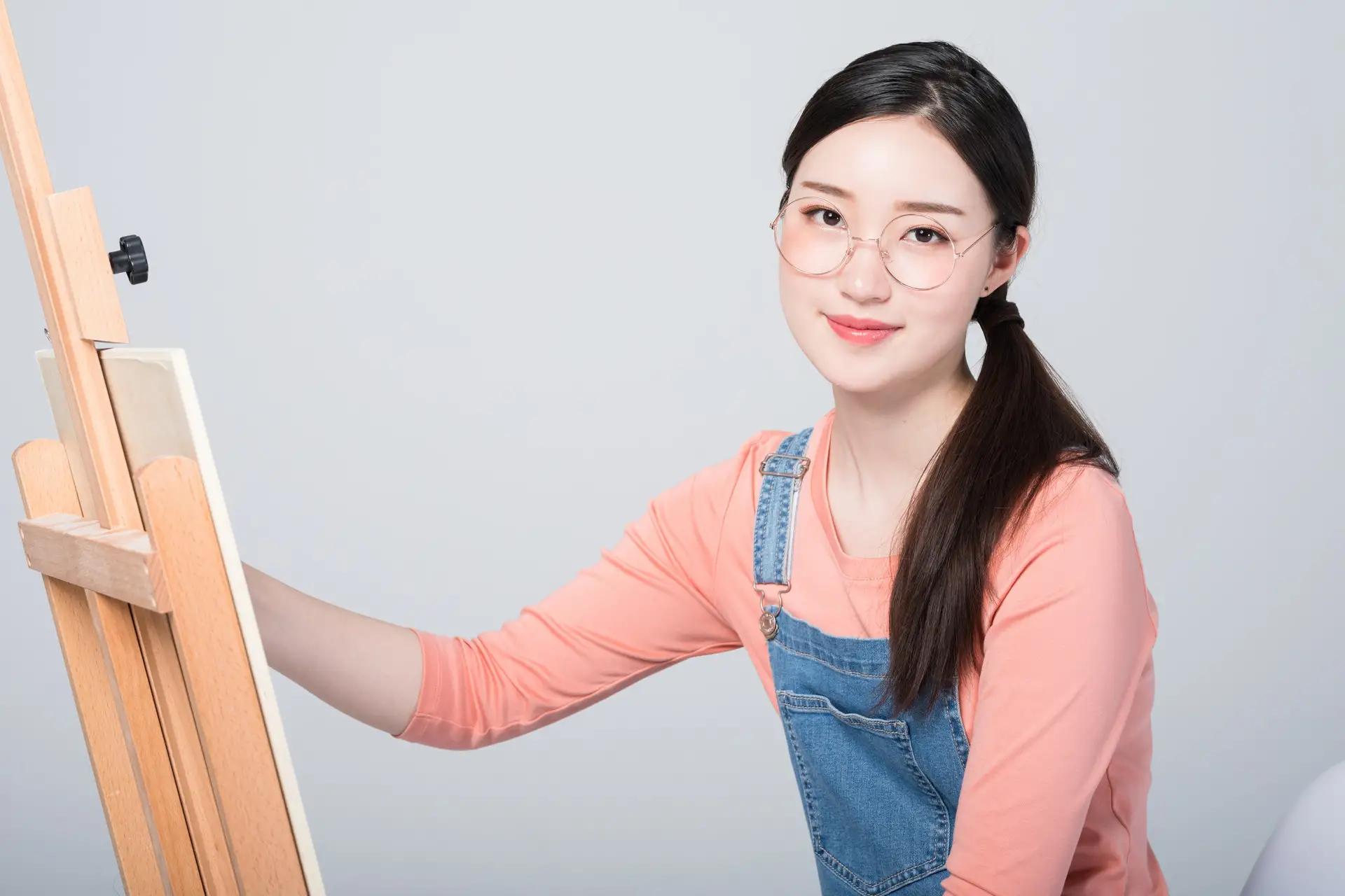 阿玛尼权力跟杨树林哪个粉底液好 (ysl恒久粉底液阿玛尼权利粉底液)