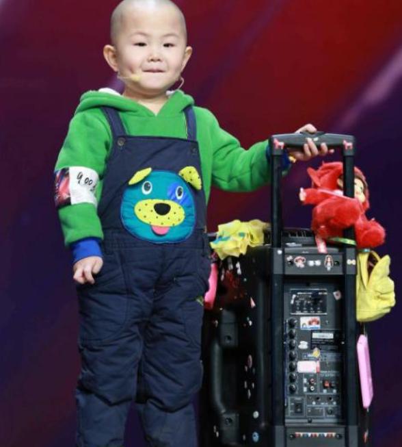 广场舞神童李泽睿近况,15岁广场舞神童郑学智