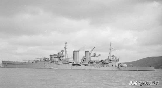 皇家海军再添涂油新霸，千万不要小看这艘重巡，她可是有烟雾的！