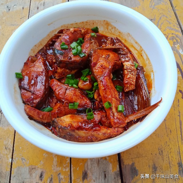 农家炖鱼怎样炖鱼不腥,炖鱼怎么煎鱼不破皮