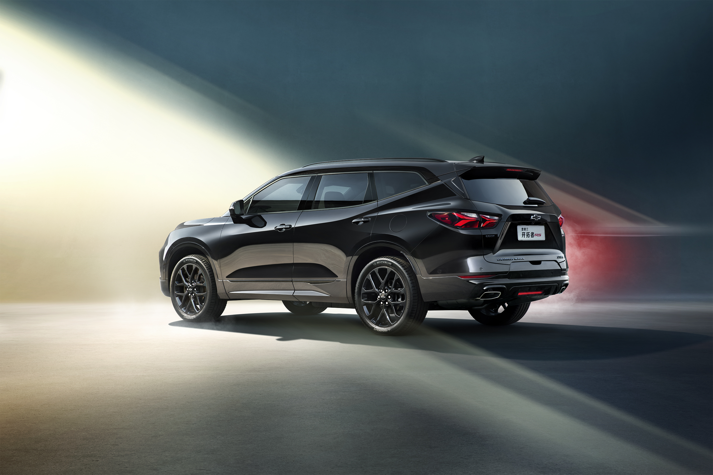 5座雪佛兰开拓者良心评测,新款雪佛兰开拓者顶配黑武士