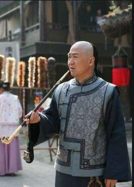 对乾隆三大中堂的性格进行剖析,纪昀和刘墉谁才是和珅的劲敌?