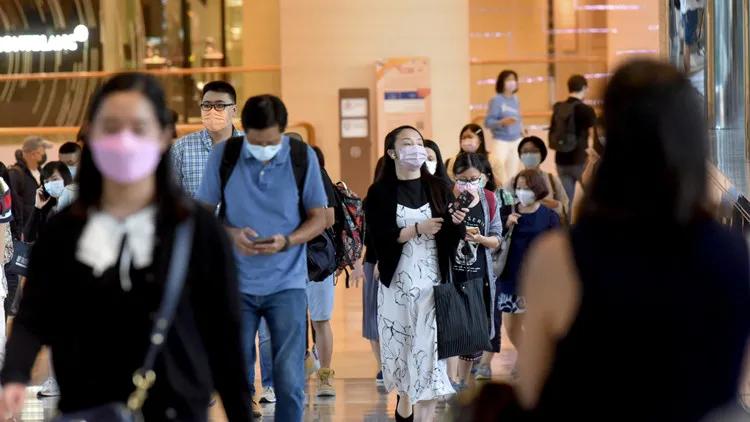 从梁振英“通关”贴文看治港思维，“通关”是下任特首第一道考题