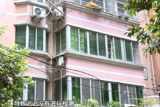 业主买精装房出现多处裂纹谁负责,业主家房子里有裂纹