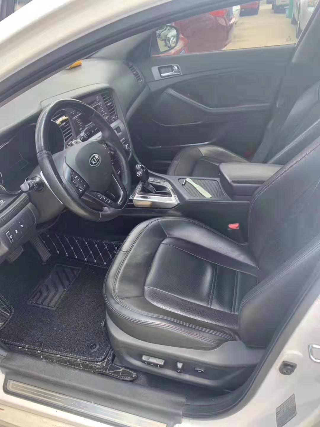 2011年的起亚k5能卖多少钱,起亚k5老款高低配区别