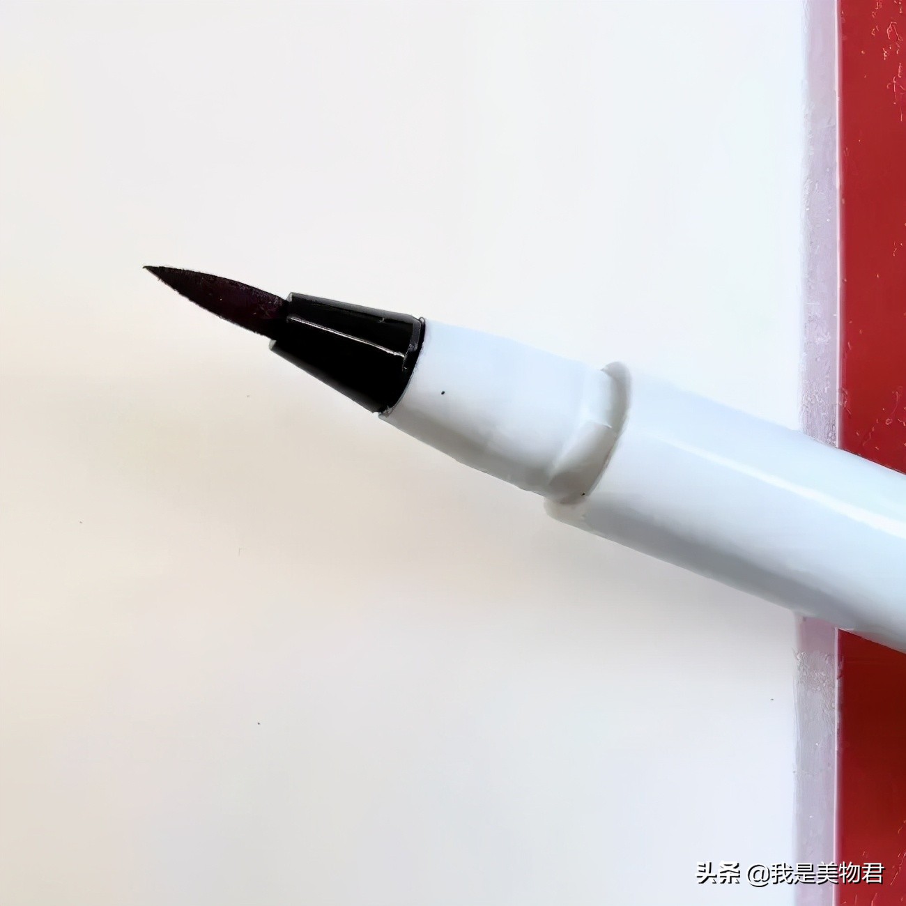 彩色眼线笔日常用法,什么牌子的彩色眼线笔好用