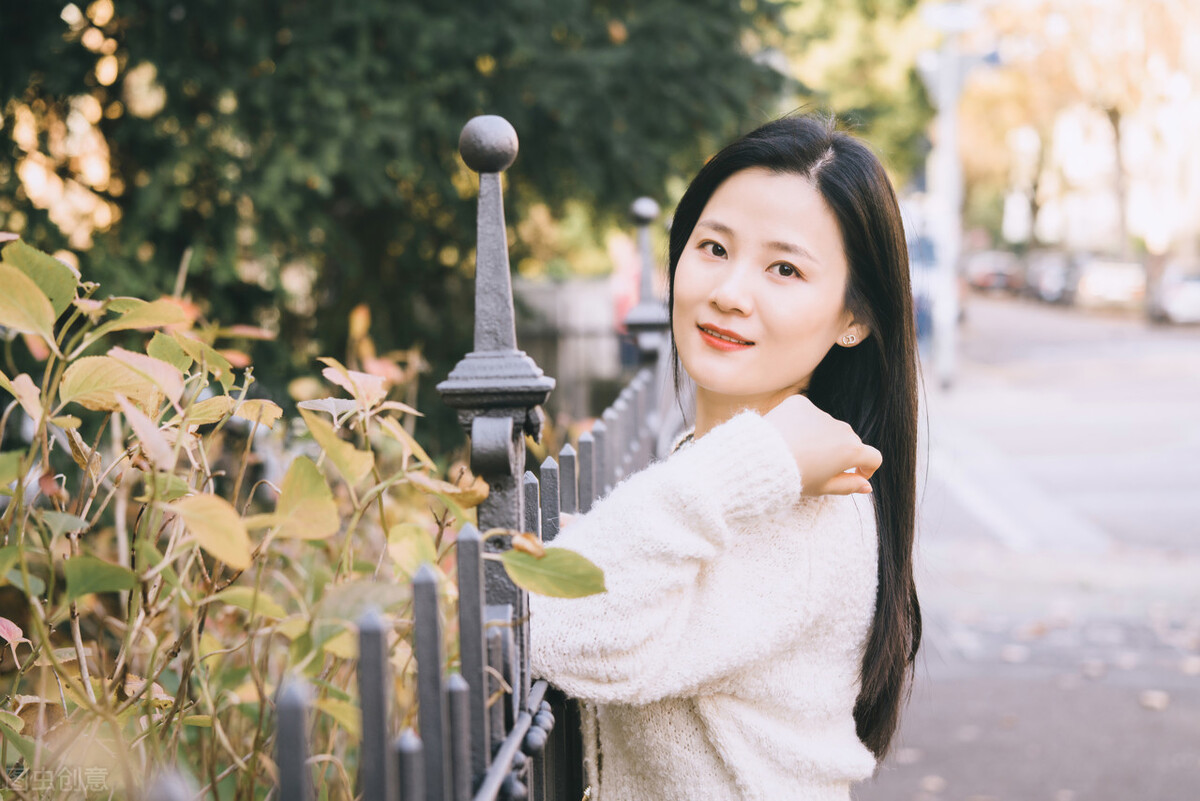 比白茶浓一点的绿茶,比绿茶还要低级的茶叶