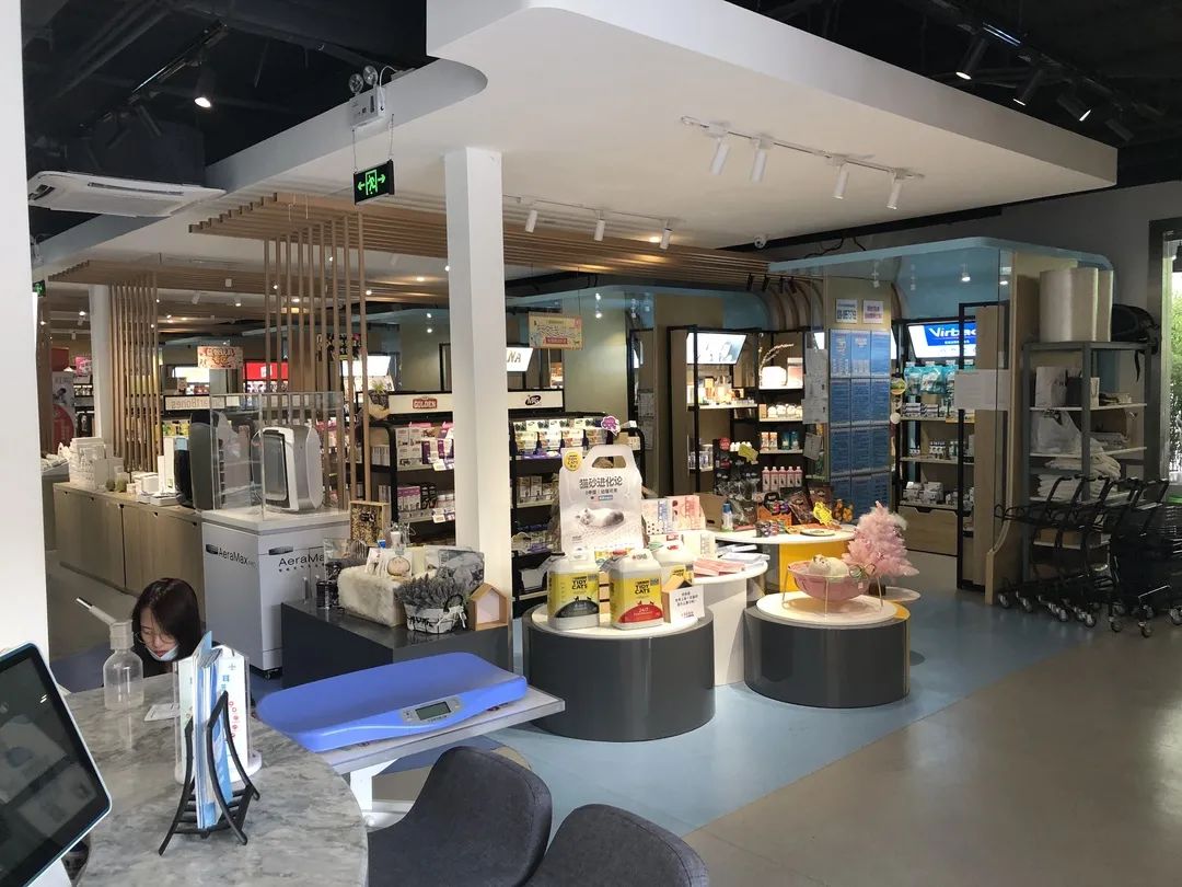 欢迎同行入内,这是一家为宠物店而开的宠物