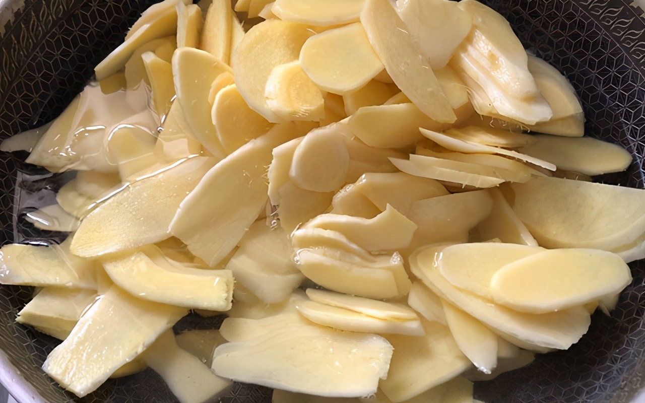 生姜现做现吃怎么弄,生姜能直接吃吗有什么功效