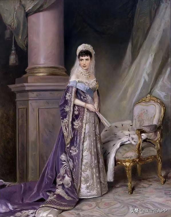 22岁丧子,英国王室觊觎她的珠宝,壕到闪瞎眼的俄国末代皇太后