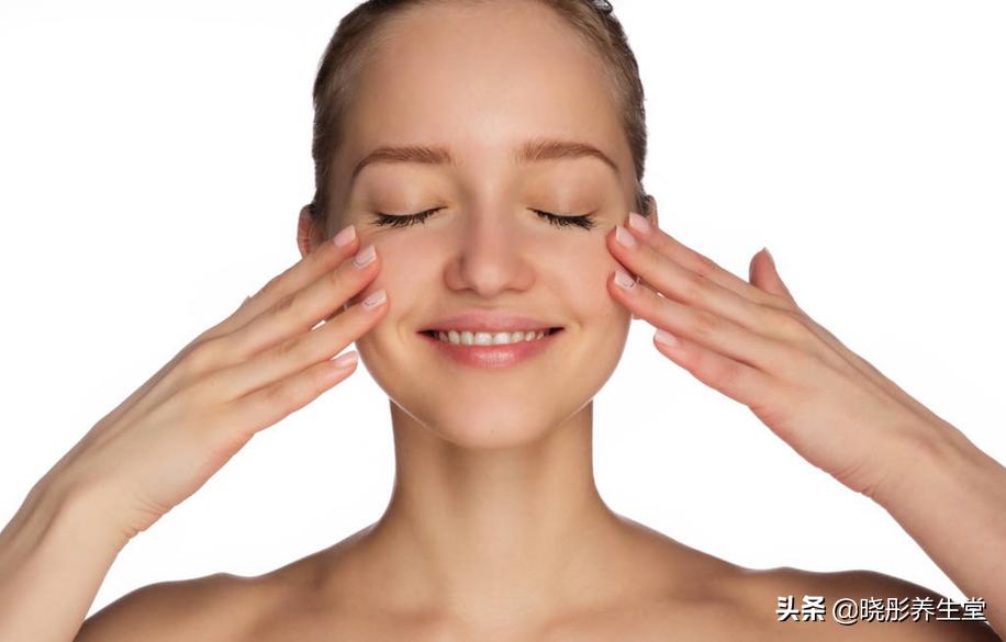 手部皮肤粗糙是缺什么,手部蜡黄暗沉