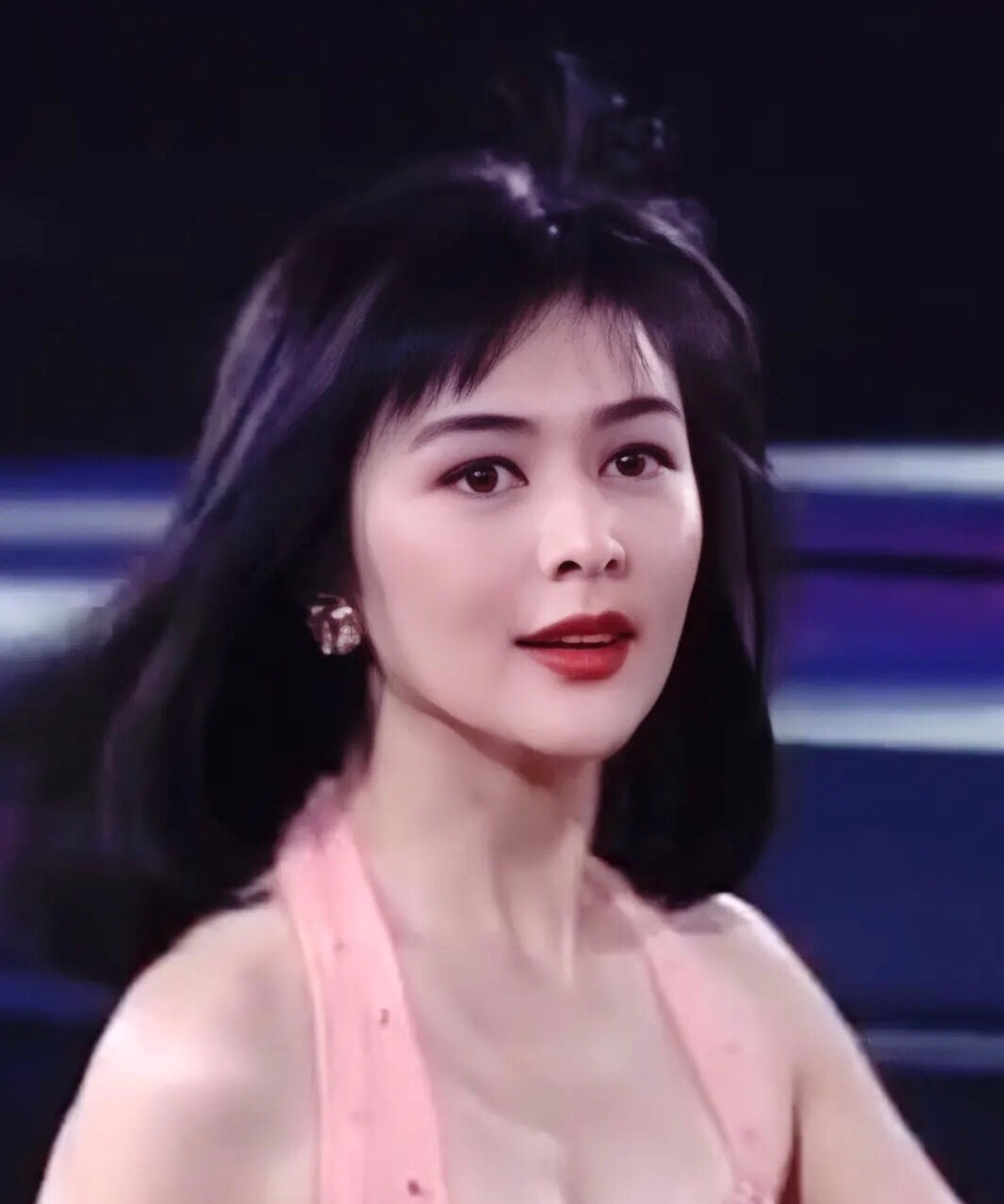 女星齐刘海和无刘海,当内地女星撞上港台女星