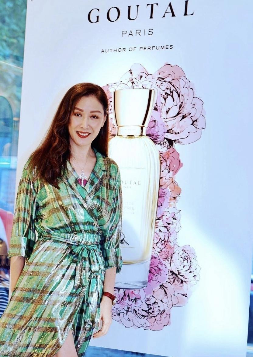 任达华老婆琦琦写真照,任达华妻子琦琦时尚图片