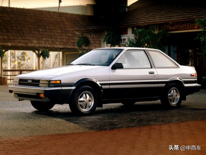 丰田花冠跟ae86有什么关系,花冠和ae86的关系
