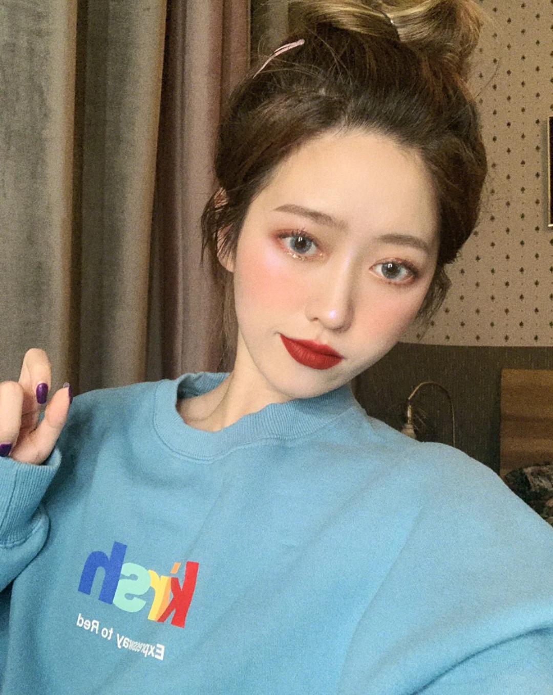 十大公认好用腮红高光一体,最好看的国货多色腮红推荐