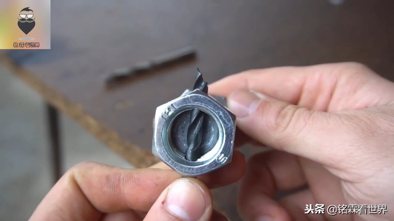 师傅动手改造磨钻头神器,自制磨钻头神器万能麻花钻头