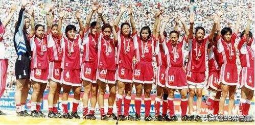 爱足球的山姆大叔和玫瑰碗之殇