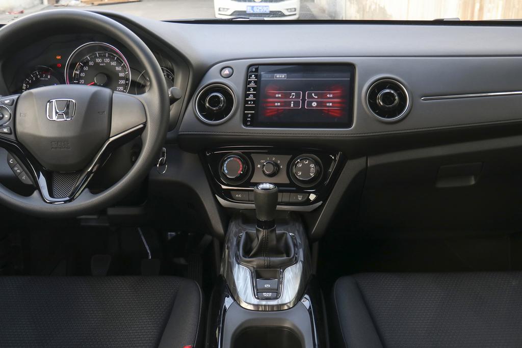 xrv本田内饰,缤智和xrv内饰