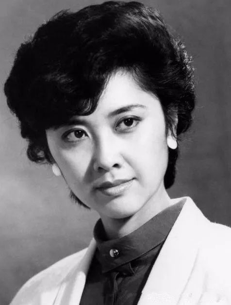 朱琳早期旧照 (朱琳一生未嫁人的原因)