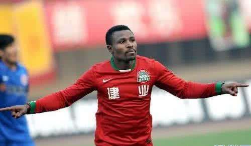 河南建业队史上的10号球衣,20年前河南建业10号中锋