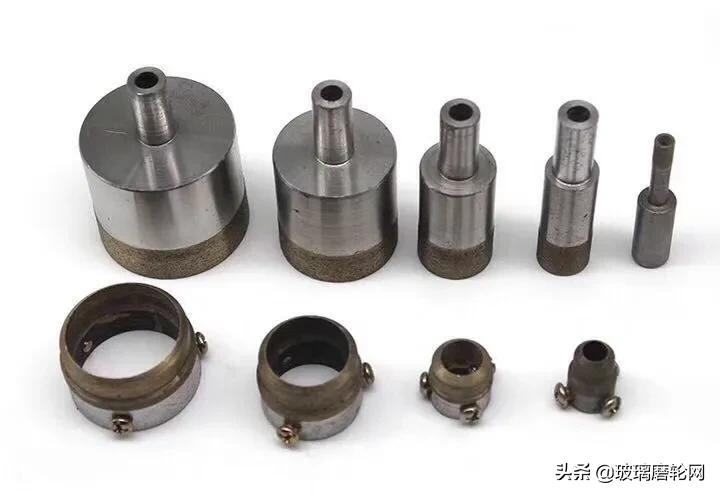 钻孔机和打桩机的区别,钻孔机和挖掘机