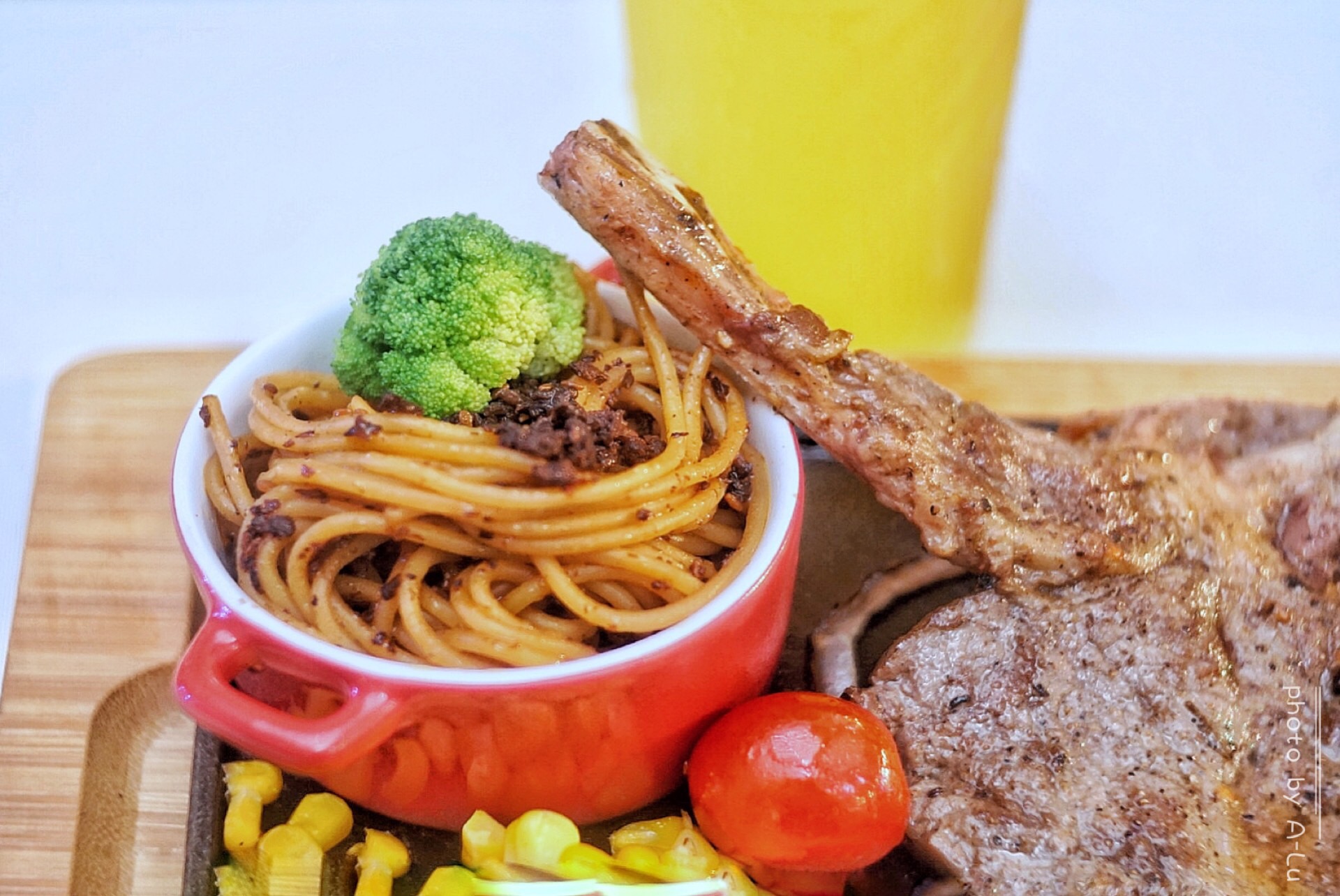 牛劲上来了！豪客来牛排携战斧，雷霆出击引爆夏日