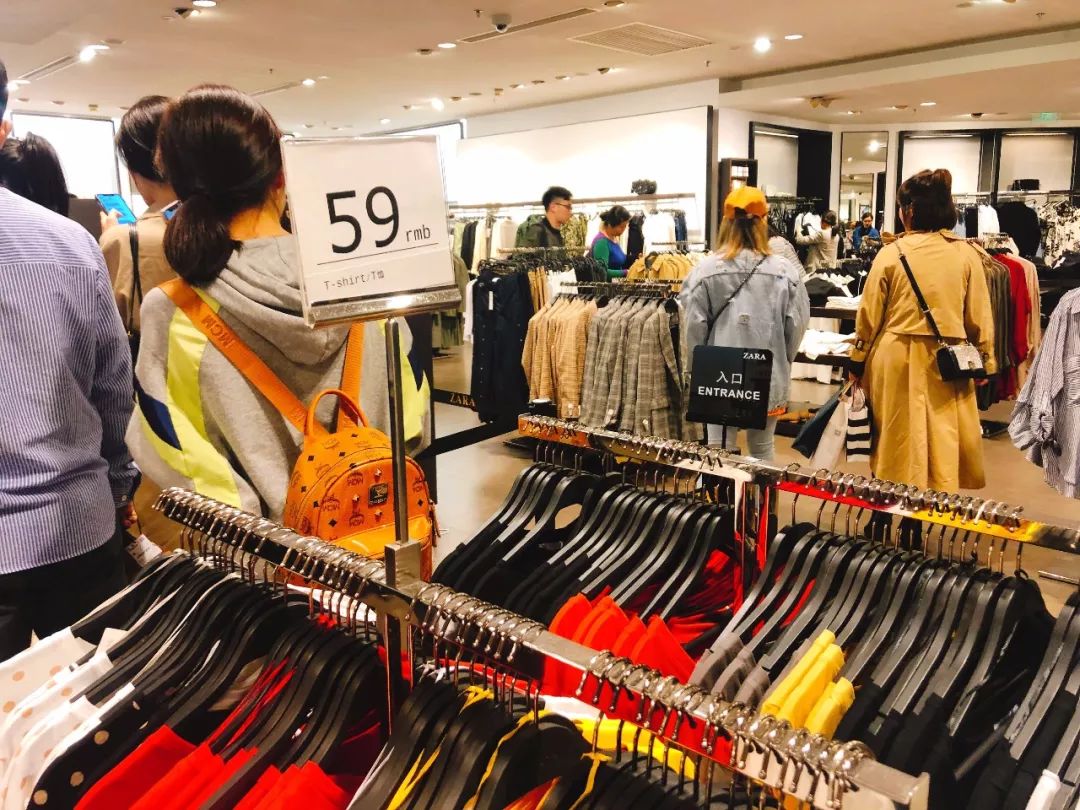 东莞人注意！白菜价买UR、优衣库攻略！省下将近“十个亿”