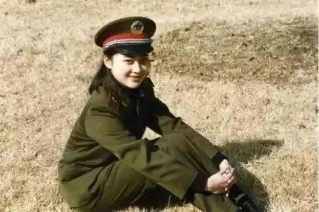 梅婷青春的故事,梅婷情史