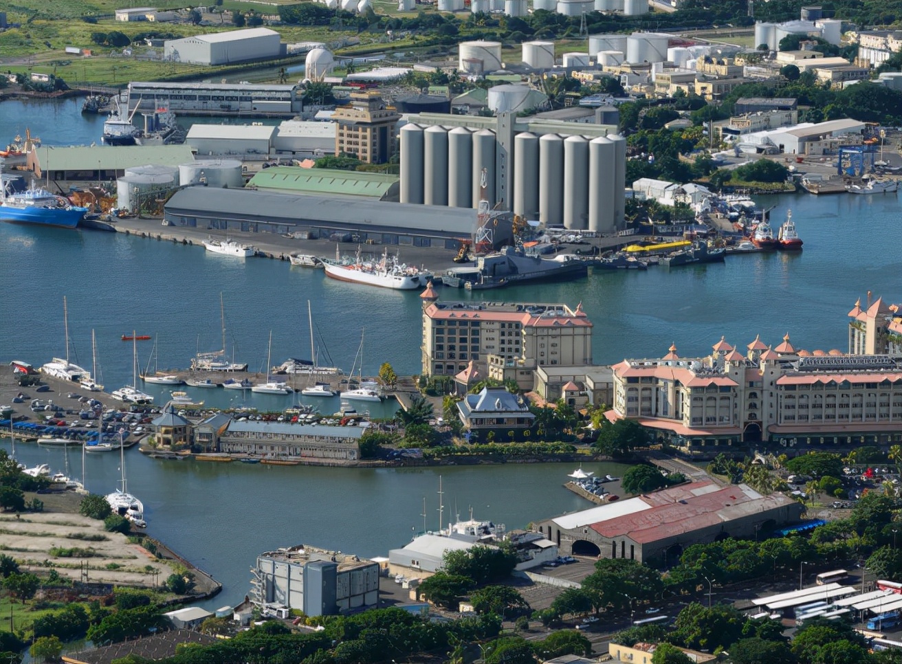 非洲毛里求斯在哪里,非洲岛国毛里求斯概况
