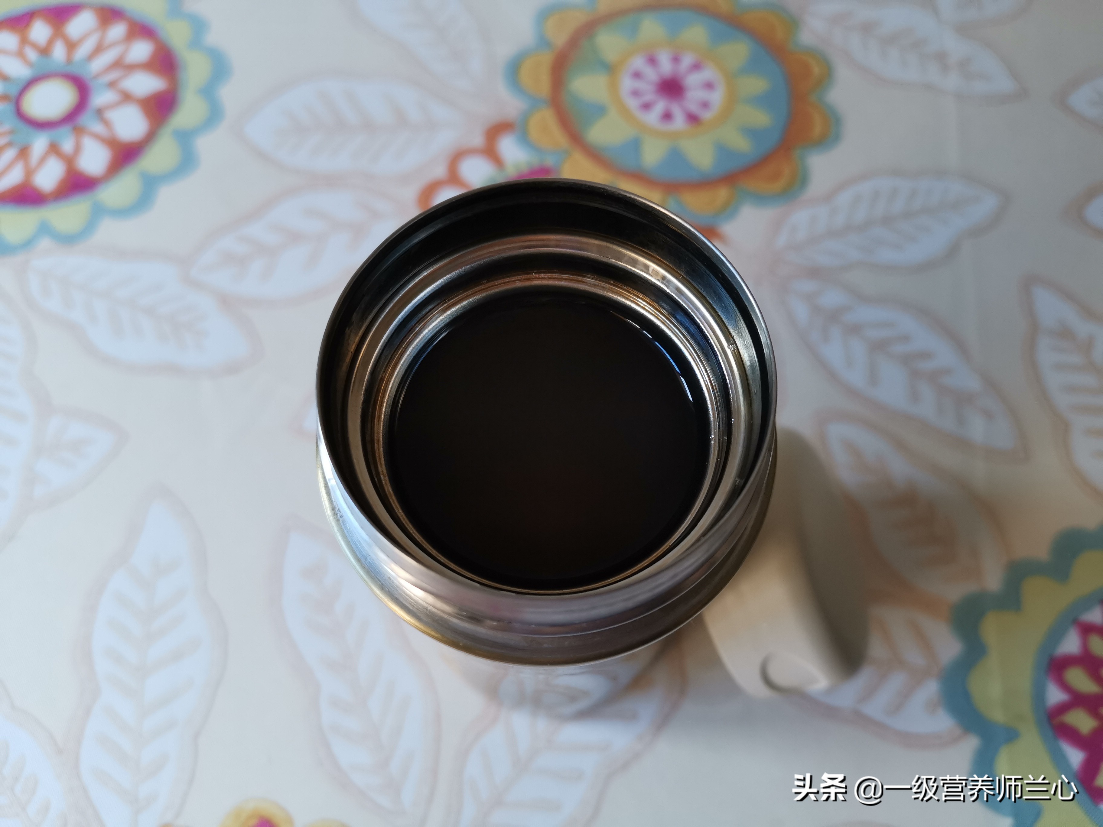 嗓子沙哑化痰喝什么茶,喉咙沙哑要炖什么喝