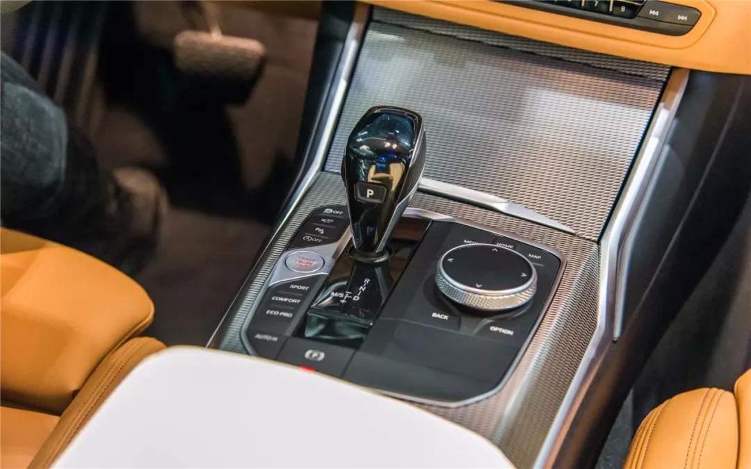 看着就很香,全新一代宝马3系展示