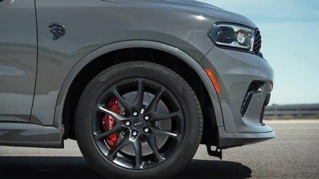 2019款道奇杜兰戈3.5tv6,2022款道奇杜兰戈srt版价格