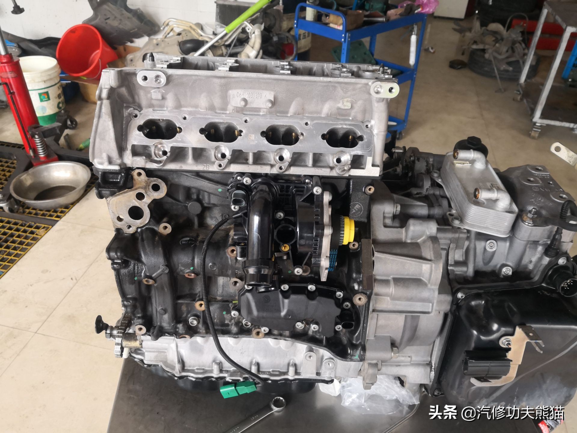 百年大众汽车品牌毁于烧机油？烧机油并非绝症，看看这台进口夏朗