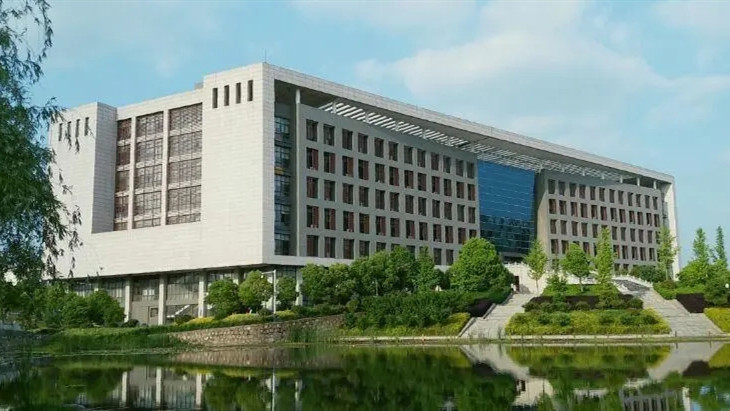 安徽理工大学录取分数低于安徽工业大学，真的是安徽理工更弱？