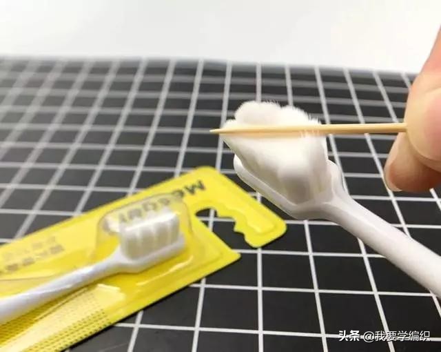 早晚刷牙了牙齿还是臭怎么回事,天天刷牙牙齿很黄很臭学会这一招