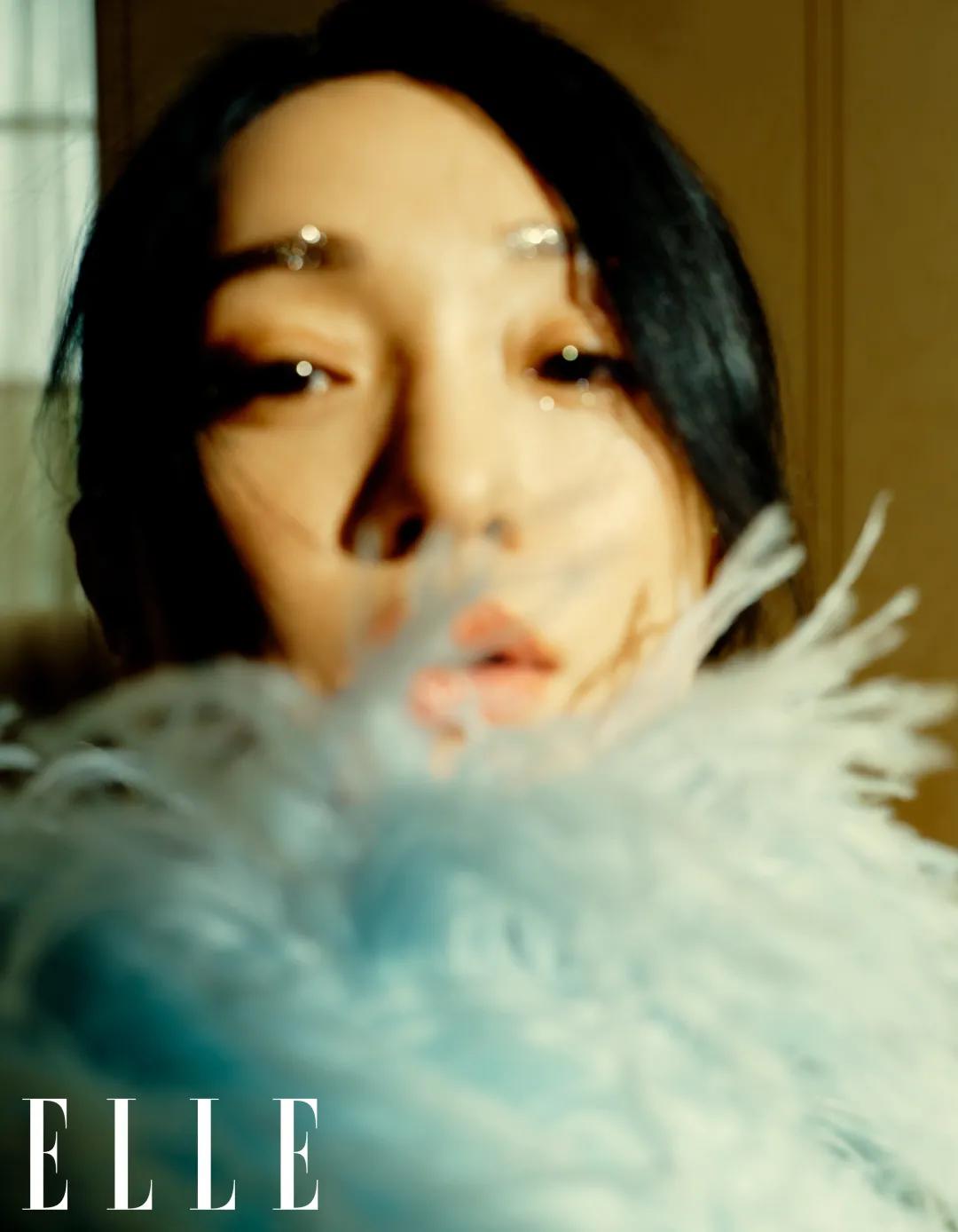 一交流就把自己交出去了,这很周迅